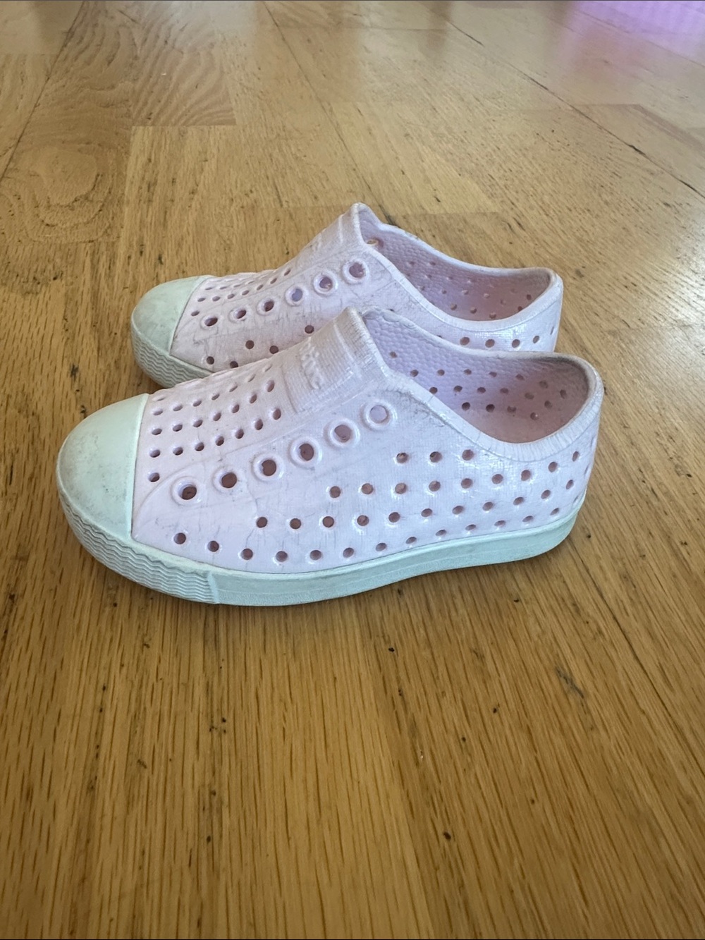 Pink sparkle native slip on toddler shoes size 5